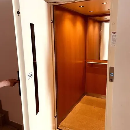 #9 With Self-service Check-in Process * Hradec Králové